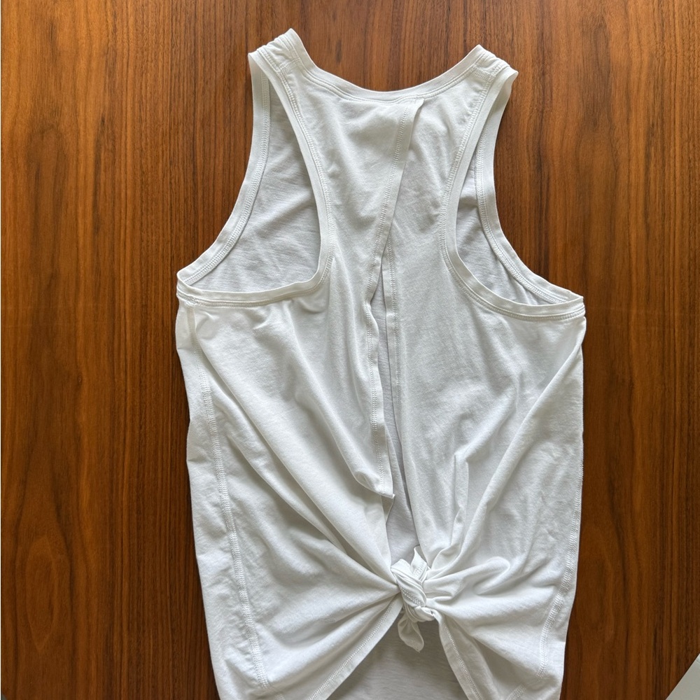 Lululemon All Tied Up Back Tie Tank Size 4 White - Picture 5 of 10
